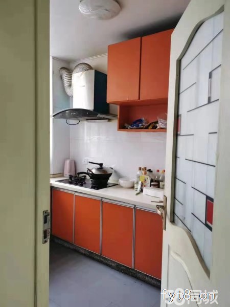 金港苑 3楼精装修107平方家电家具全送 看房方便满5税少